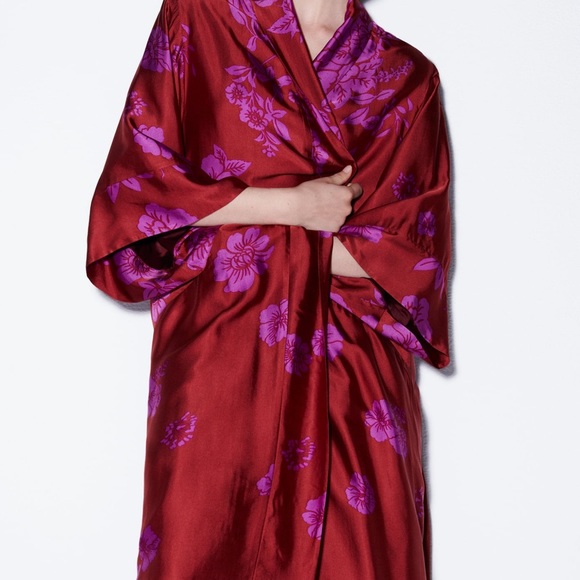 Sold❌ 
Zara Limited Edition Kimono - Picture 4 of 13